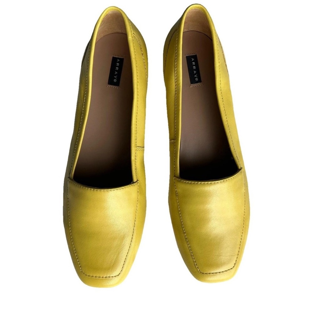 Array Women's Yellow Flats